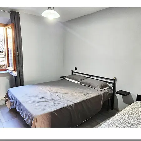 Romantic Retreat On The Prázdninový dům Nebbiuno