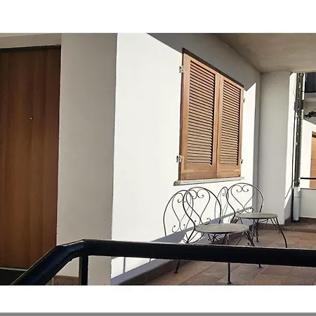 Romantic Retreat On The